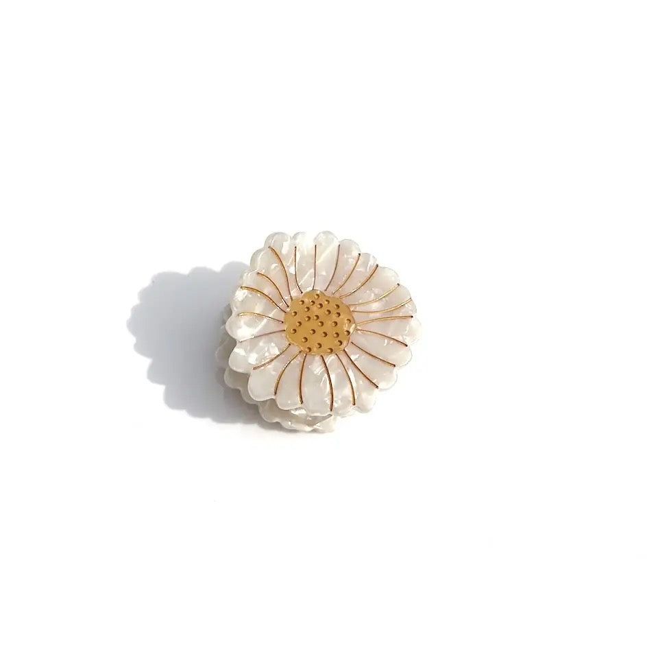 Mini Daisy Claw Clip